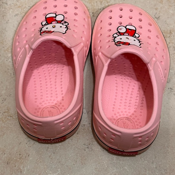Hello Kitty x Native Shoes - 6c - Picture 5 of 5